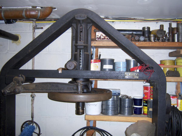 Weaver Hi Speed Press 60 Ton 42 Inch